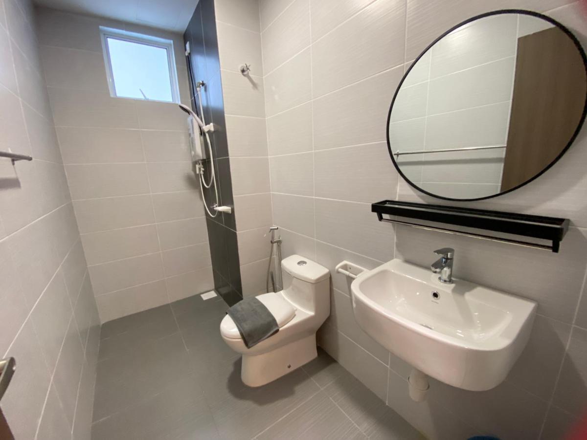 Novo 8 - 10mins To Jonker Street Apartment *
