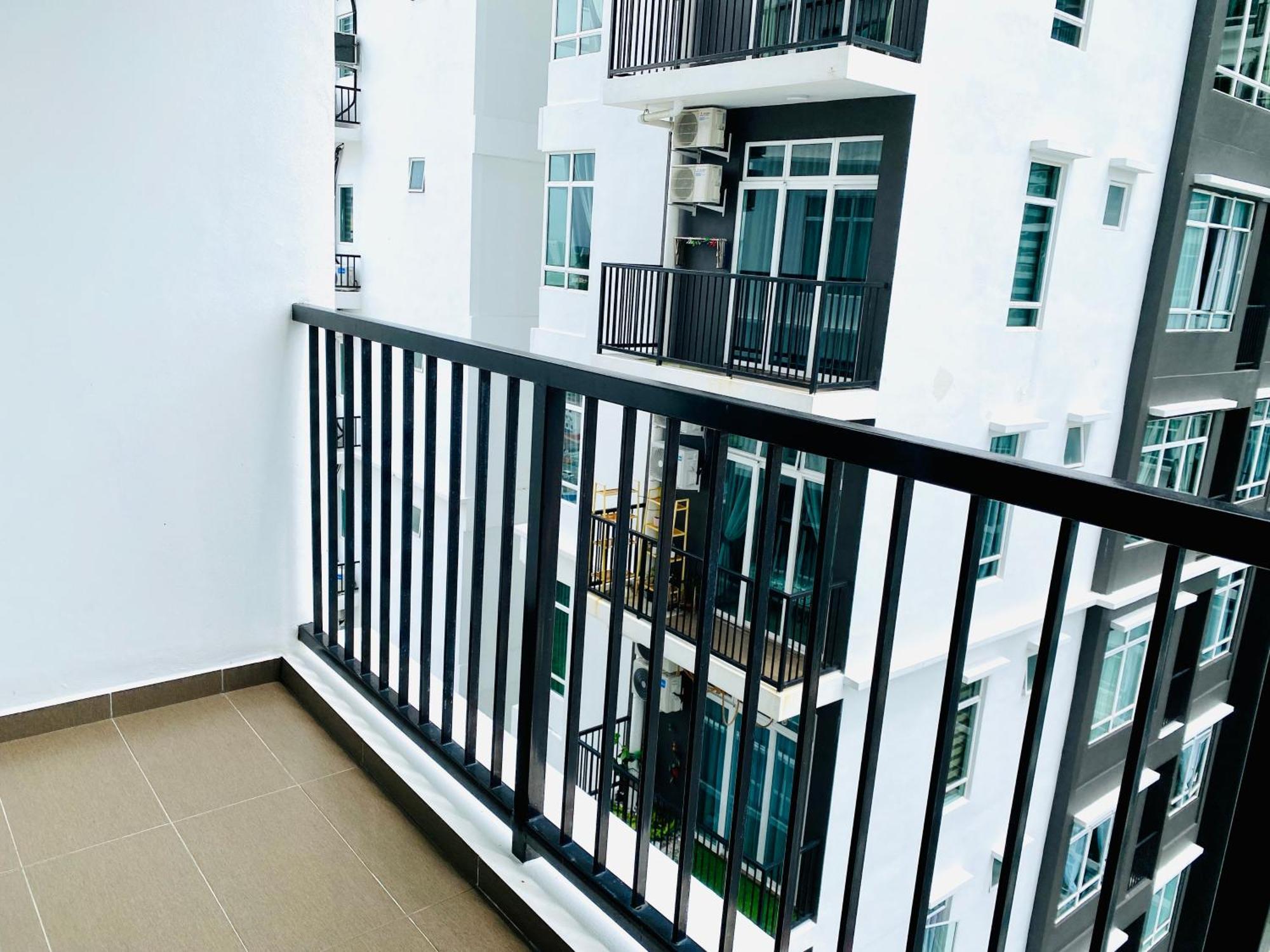Novo 8 - 10mins To Jonker Street Apartment *