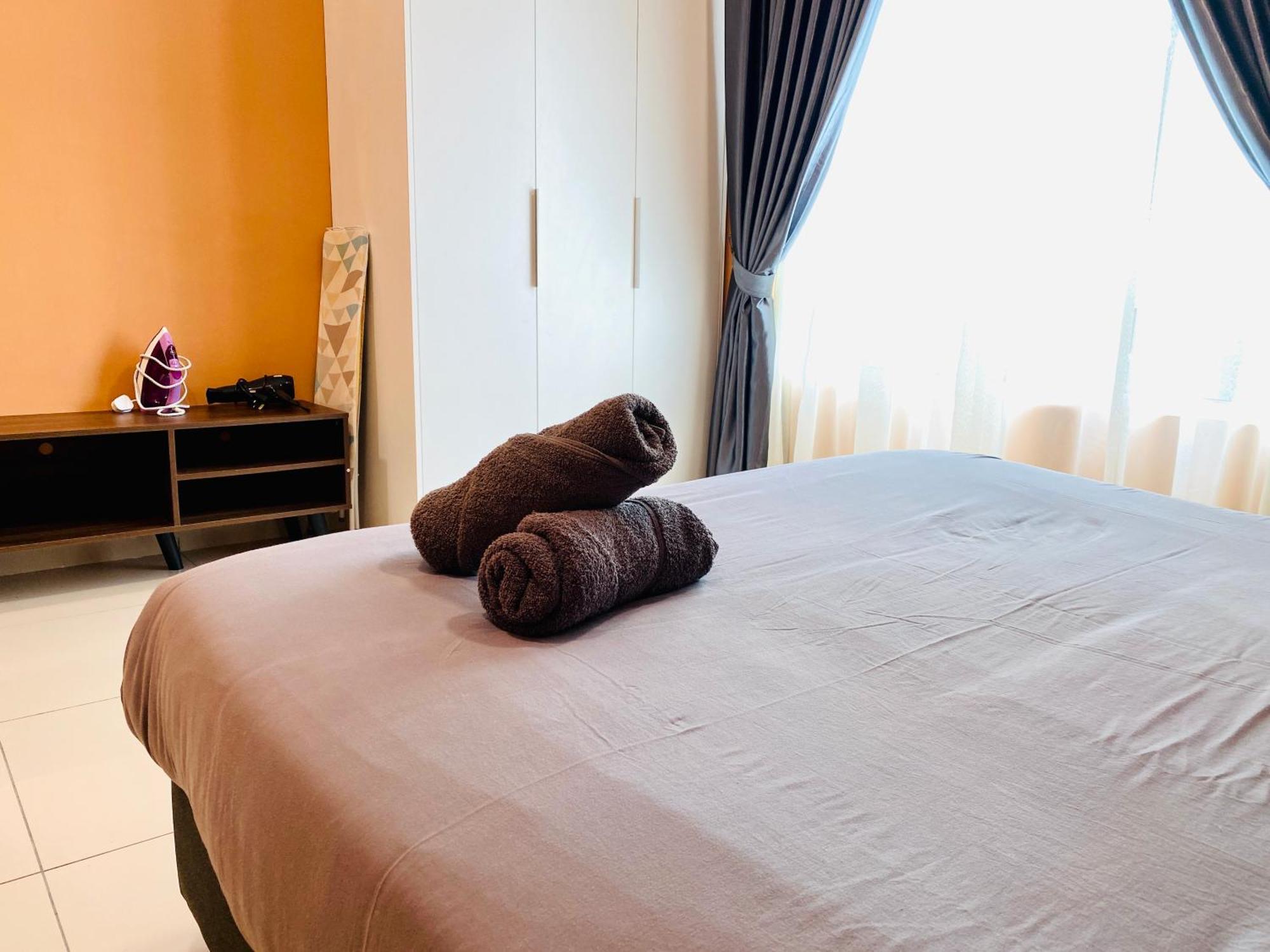 Novo 8 - 10mins To Jonker Street Apartment